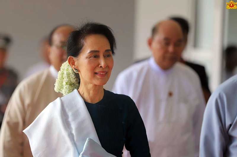 ေဒၚေအာင္ဆန္းစုၾကည္ႏွင့္ မြန္ျပည္သစ္ပါတီေတြ႔ဆုံေဆြးေႏြး