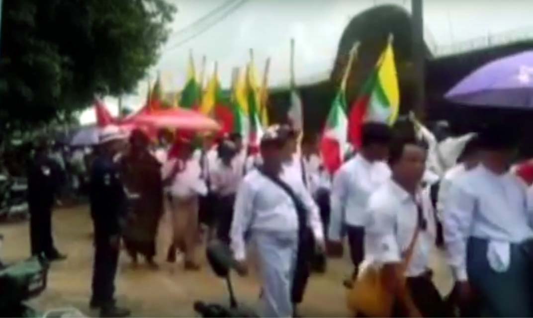 ရခုိင္ေဒသ တည္ၿငိမ္ေအးခ်မ္းေရး ပုသိမ္တြင္ လူ ၂၀၀၀ ခန္႔ ဆႏၵျပ (႐ုပ္သံ)