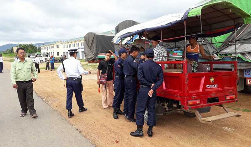 ကသာခ႐ိုင္အတြင္း ဌာနဆိုင္ရာအဖြဲ႔မ်ားစုေပါင္းၿပီး လံုၿခံဳေရးတိုးျမႇင့္