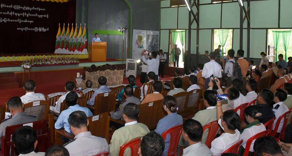 မေကြးတိုင္းအတြင္း သိမ္းဆည္းေျမ ၂၆၆၅ ဧကကို  မူလပိုင္ရွင္ေတာင္သူမ်ားထံျပန္ေပးအပ္