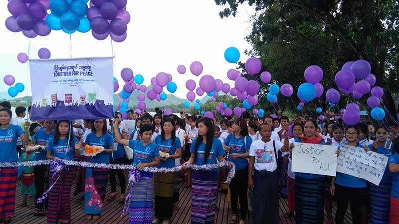 အျပည္ျပည္ဆုိင္ရာ ၿငိမ္းခ်မ္းေရးေန႔အခမ္းအနား ဘားအံၿမိဳ႕တြင္ က်င္းပ (ဓာတ္ပုံ)