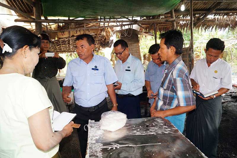 မုန္႔ဖတ္မ်ားတြင္ ေဖာ္မလင္ပါဝင္မႈရွိ-မရွိ ကန္ႀကီးေထာင့္ တာ၀န္ရွိသူမ်ား စစ္ေဆး