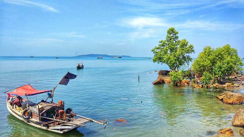 ကၽြန္းစုတြင္ လက္ခတ္ေလွငယ္ တိမ္းေမွာက္၊ KG ေက်ာင္းသူ ၁ ဦး ေပ်ာက္ဆံုးေန