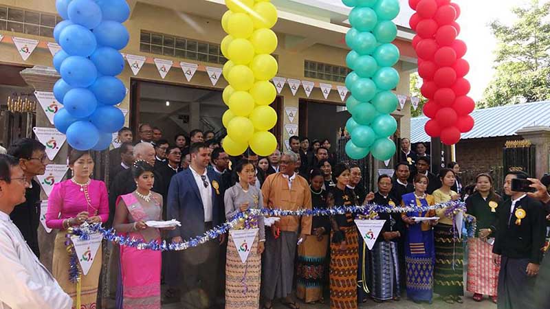 ျမန္မာႏုိင္ငံလြတ္လပ္ေသာေရွ႕ေနမ်ားအသင္း တုိင္း႐ုံးႏွင့္ စာၾကည့္တိုက္ မံုရြာၿမိဳ႕၌ ဖြင့္လွစ္