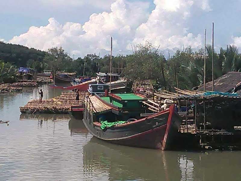 က်ားေဖာင္ေပၚမွ ျပဳတ္က်သည့္ ေရလုပ္သားအေလာင္း ျပန္ေတြ႔