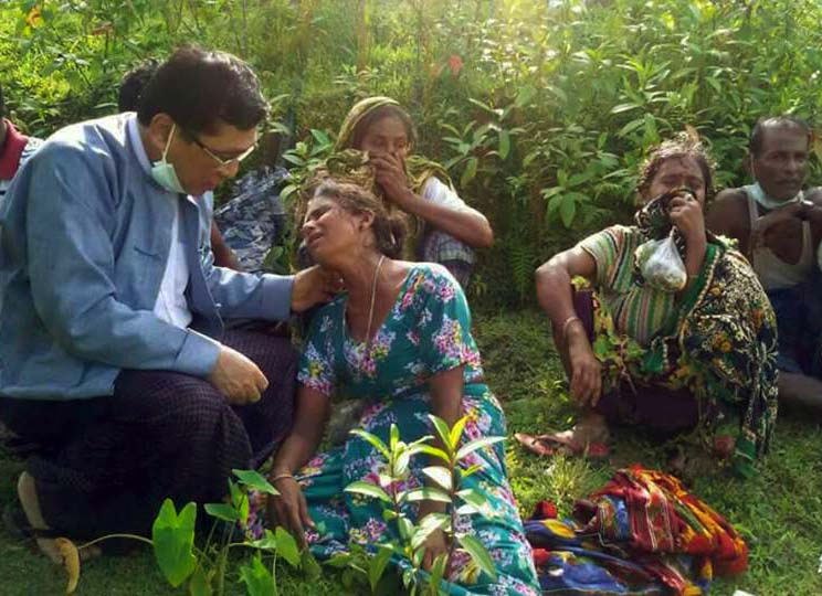 ငိုေႂကြးေနသည့္ဟိႏၵဴအမ်ိဳးသမီး၏ဓာတ္ပုံ တိုင္း(မ္)မဂၢဇင္းမ်က္ႏွာဖံုးတြင္ ေဖာ္ျပသင့္ဟုဆို