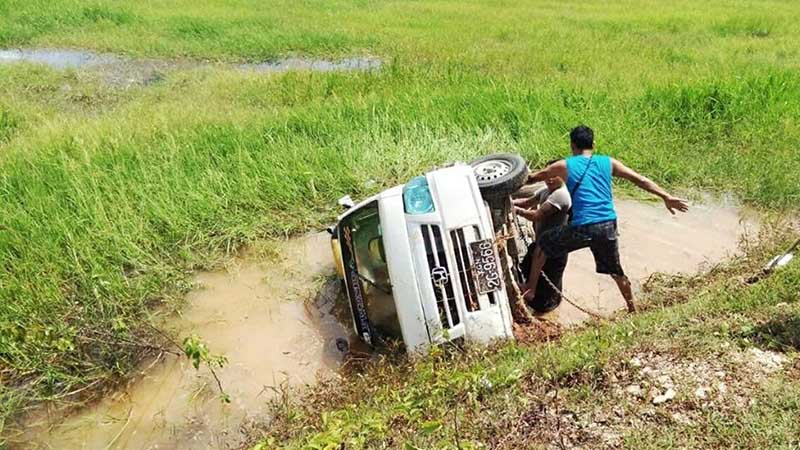 ဘီးလင္းတြင္ ယာဥ္တစီးတိမ္းေမွာက္၊ ၁ ဦးေသ