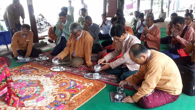 ႏြားေကာင္ေရ ၂၂ ေကာင္ေဘးမဲ့လႉဒါနး္ပြဲ စစ္ကိုင္းတိုင္းဝန္ႀကီးခ်ဳပ္ တက္ေရာက္