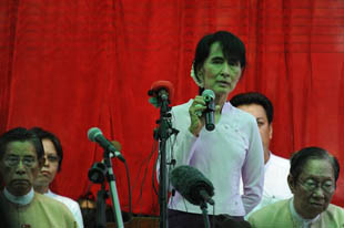 ေ႐ြးေကာက္ပြဲ အသံုးစရိတ္မတင္လွ်င္ ကိုယ္စားလွယ္ေလာင္းအျဖစ္က ပယ္ခံရနိုင္