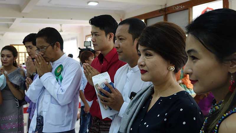 ၅၄ ႀကိမ္ေျမာက္ ႐ုပ္ရွင္သက္ႀကီးပူေဇာ္ကန္ေတာ့ပြဲ က်င္းပ