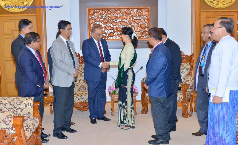 နယ္စပ္လံုျခံဳေရး ေဒၚေအာင္ဆန္းစုၾကည္ႏွင့္ ဘဂၤလားေဒ့ရွ္ျပည္ထဲေရး၀န္ႀကီး ေတြ႔ဆံုေဆြးေႏြး