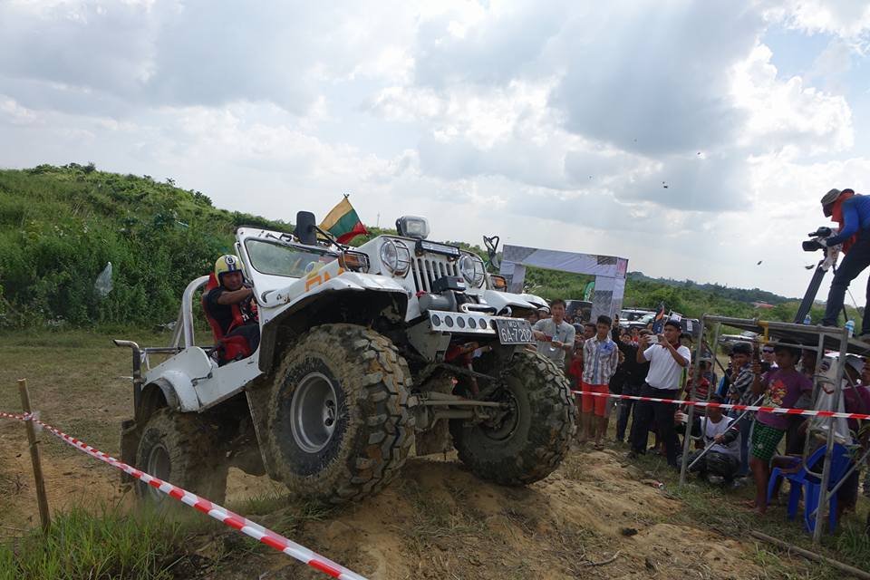 ဖိုးဝွီးကား သီးသန္႔ကားၿပိဳင္ပြဲ ရန္ကုန္တြင္ က်င္းပ