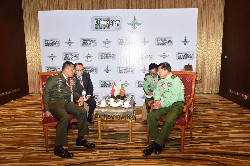 ရခိုင္တြင္ အၾကမ္းဖက္သမား ၂၀၀၀ ေက်ာ္ ေဖာ္ထုတ္ႏုိင္၊ ဘဂၤလားေဒ့ရွ္ဘက္ ထြက္ေျပး
