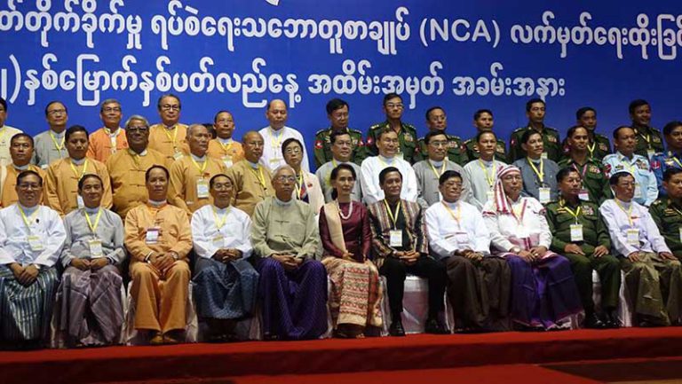 အပစ္ရပ္လက္မွတ္ထုိးႏုိင္ေရး ေနာက္ဆုံးေဆြးေႏြးပြဲျဖစ္ရန္ ႀကိဳးစားေနဟု ေကာ္မရွင္ေျပာ