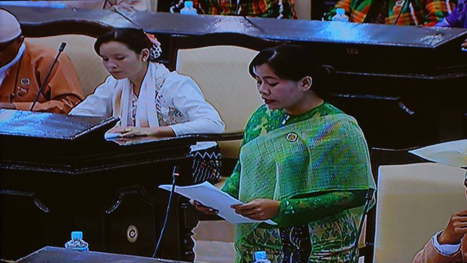 အ႒မတန္းကစၿပီး အဂၤလိပ္စာစနစ္ ေျပာင္းလဲသင္ၾကားရန္အဆို လႊတ္ေတာ္လက္ခံ