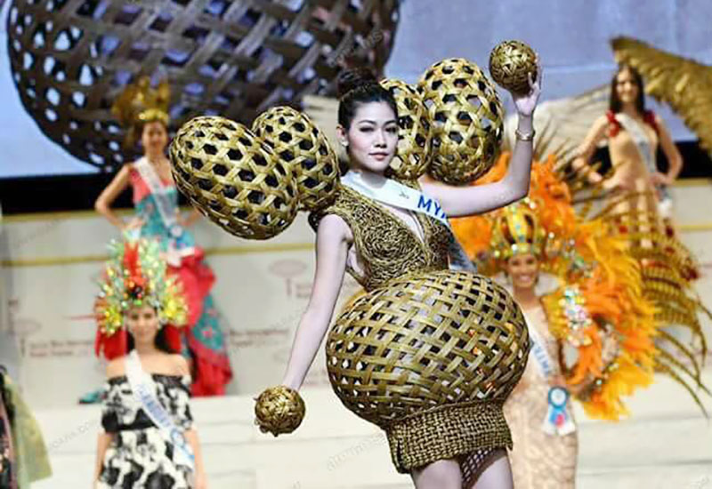 ျခင္းလံုးပံုဝတ္စံုျဖင့္ Miss International ၿပိဳင္ပြဲဝင္ ျမန္မာအလွမယ္ (႐ုပ္သံ)