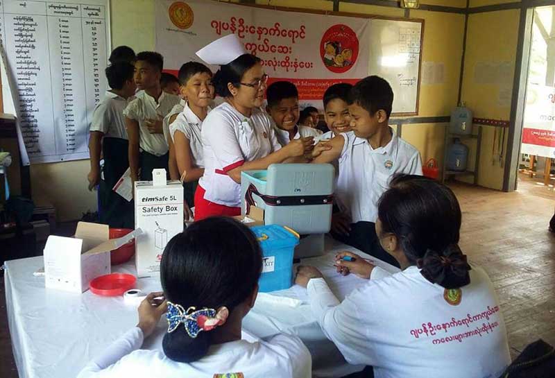 ဂ်ပန္ဦးေႏွာက္ေရာင္ကာကြယ္ေဆးထိုးၿပီး ရက္ပုိင္းအတြင္း ေက်ာင္းသား ၁ ဦး ေသဆံုး
