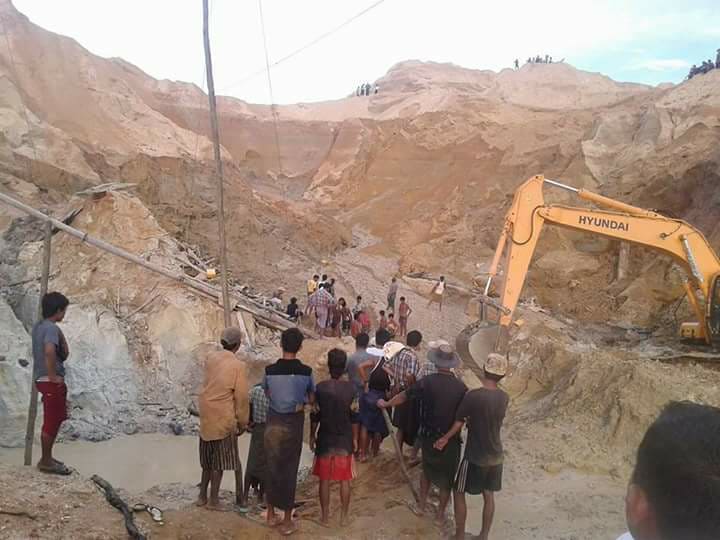 ဖားကန္႔ႏွင့္ ဟုမၼလင္းၿမဳိ႕နယ္တြင္ တရားမ၀င္ေရႊတူးေဖာ္ယာဥ္မ်ားကို တပ္မေတာ္ဖမ္းဆီး