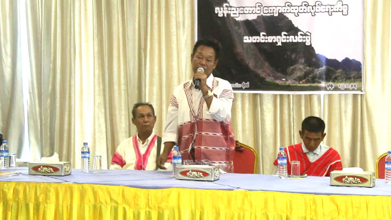 ဘားအံတြင္ ေက်ာက္ထုတ္ယူေနမႈကို သြားေရာက္ၾကည့္႐ႈခဲ့သည့္ ေဒသခံမ်ား ေသနတ္ပစ္ေဖာက္ ေျခာက္လွန္႔ခံရ