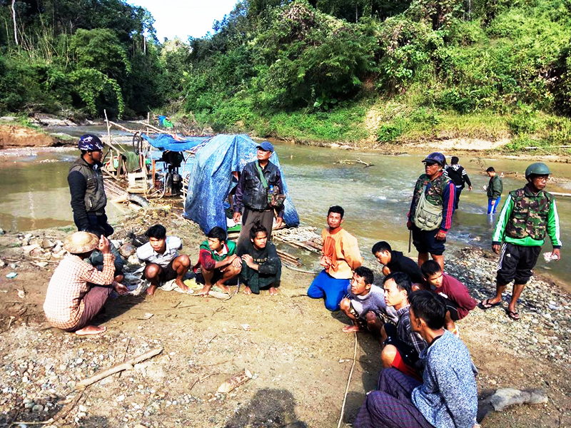 အင္းေတာ္တြင္ တရားမဝင္ ေရႊတူးေဖာ္ေနသည့္ အမ်ိဳးသား ၁၂ ဦး ဖမ္းမိ