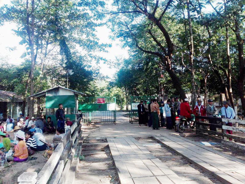 ဥကၠံသၾကားစက္႐ုံ ပိတ္လုိက္၍ အလုပ္သမား ၂၅၀ ေက်္ာ အလုပ္လက္မဲ့ အေျခအေန ရင္ဆုိင္ေနရ