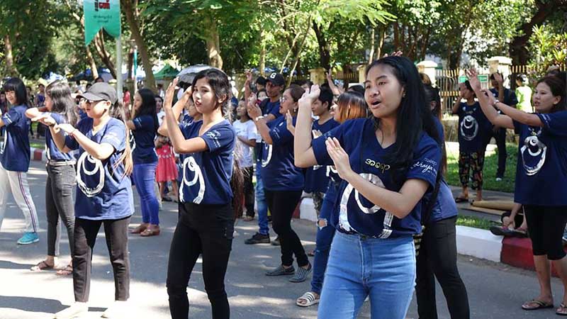 ရန္ကုန္တကၠသိုလ္ဝင္းအတြင္း လူငယ္ဘက္ဆံုဖံြ႔ၿဖိဳးေရးပဲြေတာ္ က်င္းပ