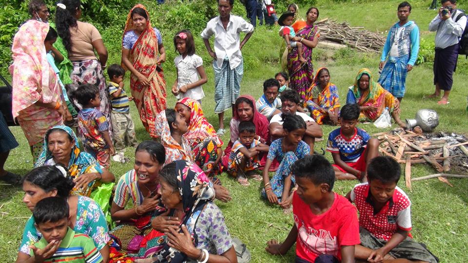 အၾကမ္းဖက္သမားမ်ား၏ သတ္ျဖတ္ခံခဲ့ရသည့္ ဟိႏၵဴ ၄၅ ဦး၏ မိသားစုဝင္မ်ား ေနရပ္မျပန္ရဲ