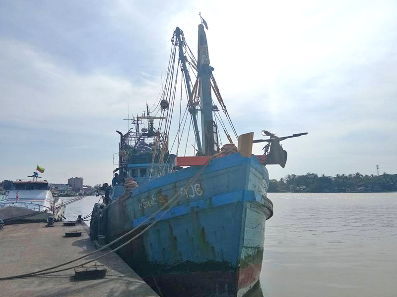 ဖ်ာပံုၿမိဳ႕နယ္တြင္း ပင္လယ္ငါးဖမ္းသေဘၤာ ၁ စီး နစ္ျမဳပ္၊ ၁ ဦးေသဆုံုး ၄ ဦး ေပ်ာက္ဆုံး
