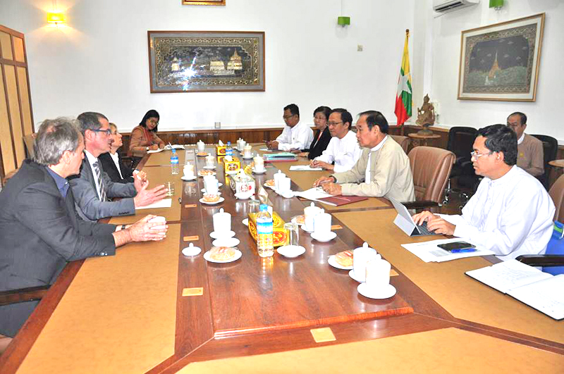 ကမာၻ႔ရန္ပုံေငြအဖြဲ႔က ေရာဂါ ၃ မ်ိဳးအတြက္ ကန္ေဒၚလာ  ၃၂၁ ဒသမ ၄၄ သန္း ေထာက္ပံ့