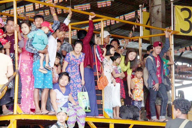 ၂ ႏွစ္အတြင္း က်ိဳက္ထီး႐ုိး ေတာင္တက္ယာဥ္မ်ားကုိ အသစ္မ်ားျဖင့္ အစားထိုးေျပးဆြဲမည္