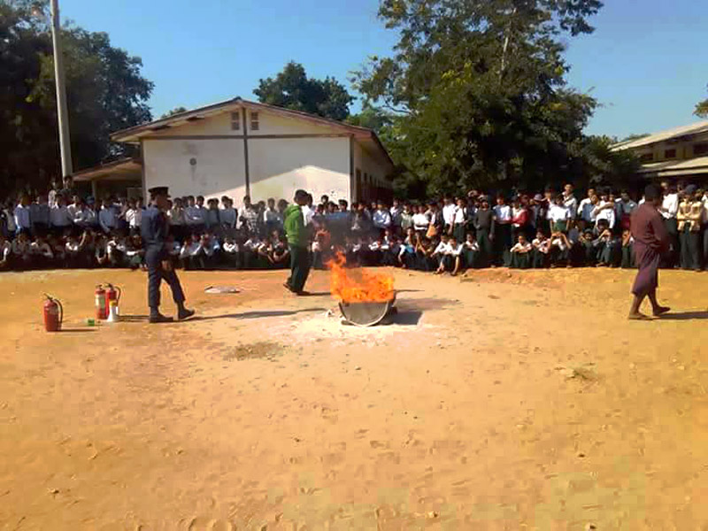 မေကြးတိုင္းေဒသႀကီးအတြင္း မီးေဘးႀကိဳတင္ကာကြယ္ေရး အရိွန္အဟုန္ျမႇင့္ ေဆာင္ရြက္