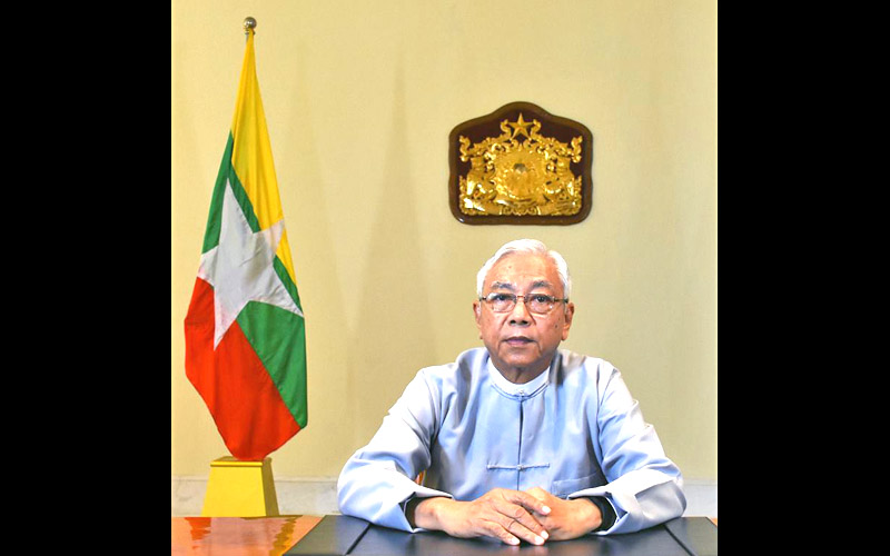 သဘာဝေဘးကို ႀကံ့ႀကံ့ခံ ေက်ာ္လႊားႏိုင္ခဲ့ၾကသည့္ ရခိုင္ျပည္နယ္သားမ်ားကို သမၼတ ခ်ီးက်ဴး