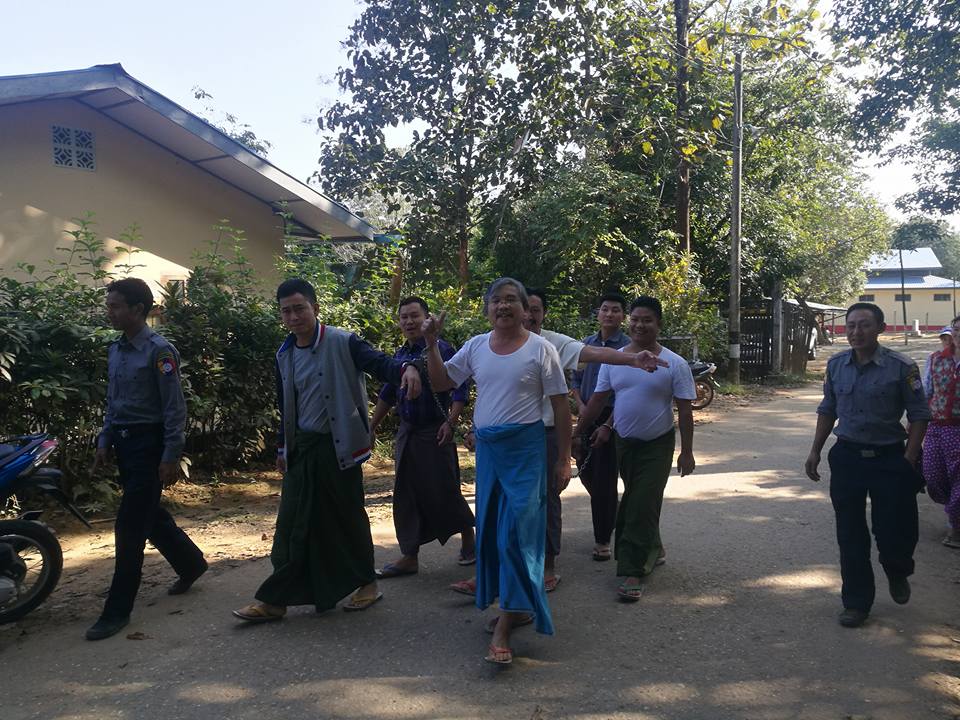 ခႏီၱးတရား႐ုံးက ေက်ာက္မ်က္ဥပေဒျဖင့္ အမ်ဳိးသား ၇ ဦးကို ေထာင္ဒဏ္ ၁ ႏွစ္စီခ်မွတ္