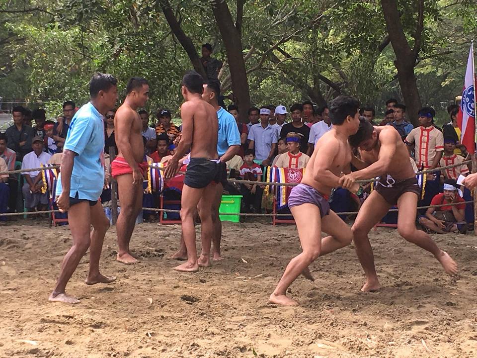 ရခိုင္႐ိုးရာက်င္ပြဲ တိုင္းရင္းသားေက်းရြာတြင္က်င္းပ (ဓာတ္ပံု)