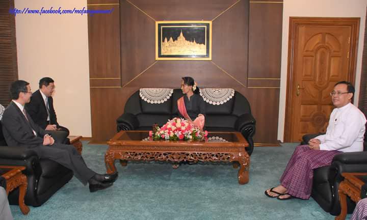 ေဒၚေအာင္ဆန္းစုၾကည္ႏွ္င့္ တ႐ုတ္အထူးကိုယ္စားလွယ္တို႔  တတိယပင္လံု က်င္းပေရးေဆြးေႏြး
