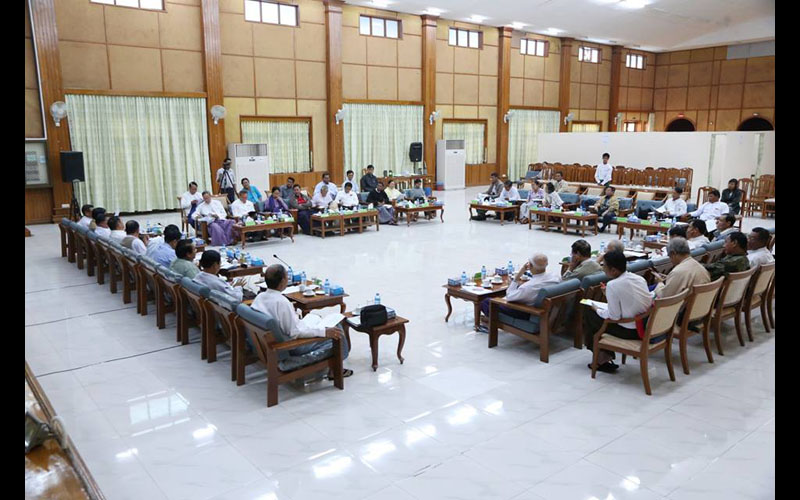 ရခိုင္အႀကံေပးအဖြဲ႔တြင္ နိုင္ငံျခားသားပါဝင္မႈကို ပါတီ ၂၄ ခု ကန္႔ကြက္