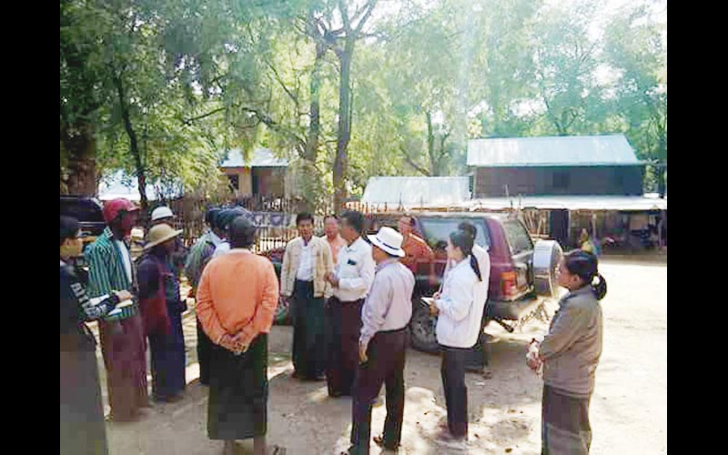 မေကြးတိုင္း ရန္ပုံေငြသန္း ၁၀၀ ျဖင့္ ေက်းရြာခ်င္းဆက္ လမ္းေဖာက္မည္