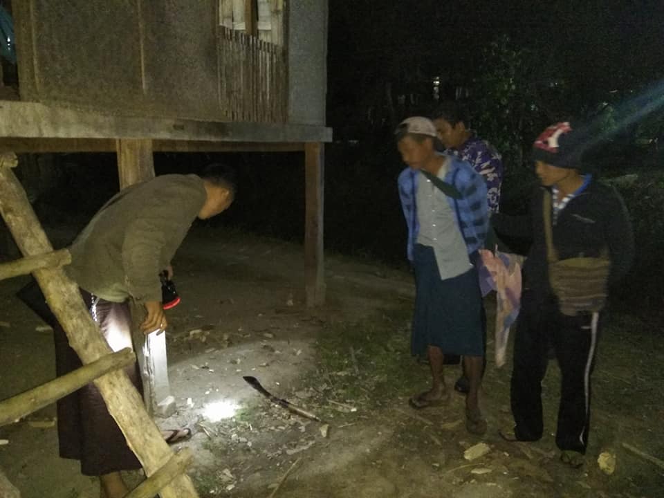 မင္းတုန္းၿမိဳ႕နယ္တြင္ ေက်းရြာရာအိမ္မႉးေဟာင္းကို ဆယ္အိမ္မႉးအသစ္က ဓားျဖင့္ ခုတ္သတ္