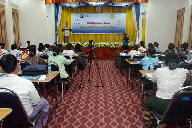 ေက်ာင္းသံုးဖတ္စာအုပ္မ်ားတြင္ ဖက္ဒရယ္ဒီမိုကေရစီပညာေရး အသိပညာမ်ား ေပးရန္လိုအပ္