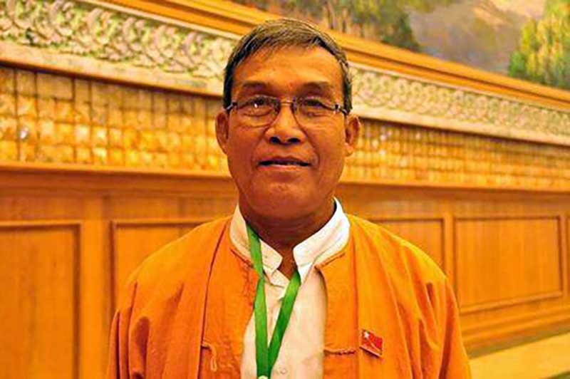 ႏုတ္ထြက္သည့္သတင္း လုံး၀မွားယြင္းေၾကာင္း ရခုိင္၀န္ႀကီးခ်ဳပ္ေျပာ