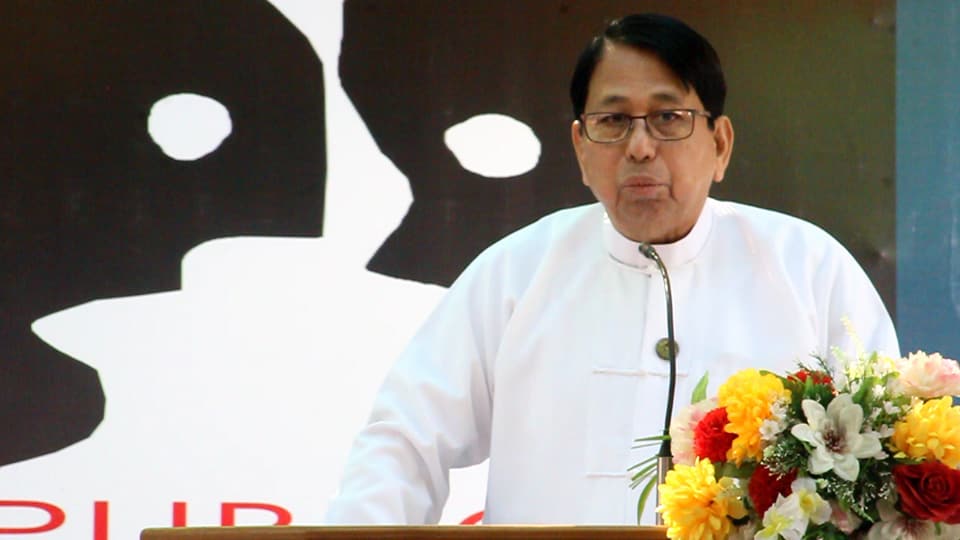 ဒီမုိကေရစီစနစ္ကုိ အေထာက္ကူျပဳႏုိင္ေရး လူငယ္စကား၀ုိင္းမ်ား က်င္းပျခင္းျဖစ္ဟု ဦးေဖျမင့္ေျပာ