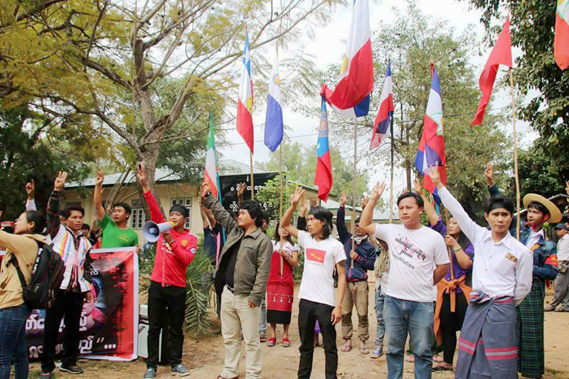 လြဳိင္ေကာ္တရား႐ုံးသို႔ လူစုလူေဝးျဖင့္ လာေရာက္ခဲ့သည့္ ေခါင္းေဆာင္ ၃ ဦးကိုေခၚယူစစ္ေဆး