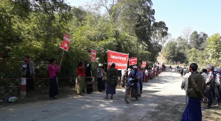 မန္းေရႊစက္ေတာ္ ေစ်းသည္မ်ား မူလေနရာ ျပန္လည္ရရွိေရး ဆႏၵထုတ္ေဖာ္