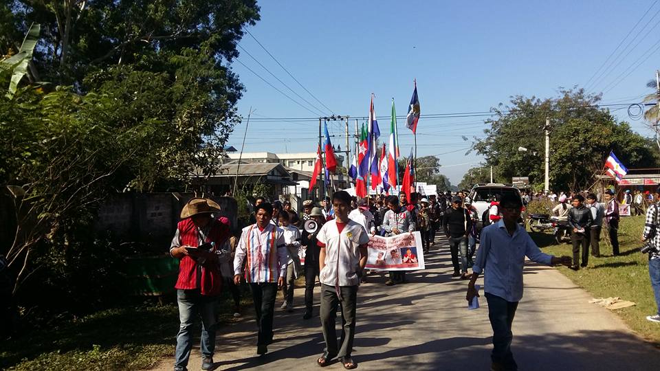 တရားစြဲခံထားရသည့္ ကရင္နီ လူငယ္​ ၃ ဦးအမႈ ျပန္​႐ုပ္သိမ္​း