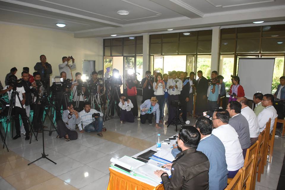 ဘဂၤလားေဒ့ရွ္ဘက္က အဆင္သင့္မျဖစ္၍ ေနရပ္စြန္႔ခြာသူ ျပန္လက္မခံႏိုင္ေသး