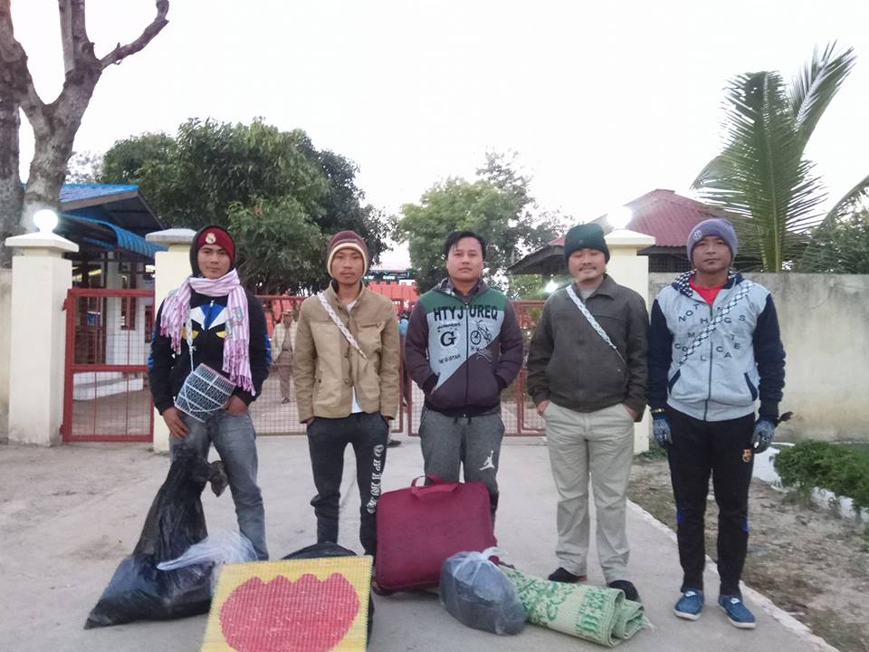 အမႈမွန္ေပၚေပါက္ေရးဆႏၵျပ၍ ေထာင္က်ခဲ့သည့္ ကရင္နီလူငယ္  ၅ ဦး လြတ္ေျမာက္