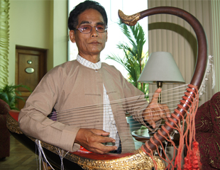 ျမန္မာ့​ရိုး​ရာဂီတ ​ေပ်ာက္ကြယ္သြား​မည္ကို ဂီတပညာ႐ွင္မ်ား​ စိုး​ရိမ္