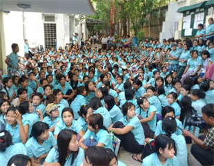 လွိုင္သာယာစက္မႈဇုန္ အလုပ္သမား​မ်ား​ လခတိုး​ေပး​ဖို့​ ​ေတာင္း​ဆို