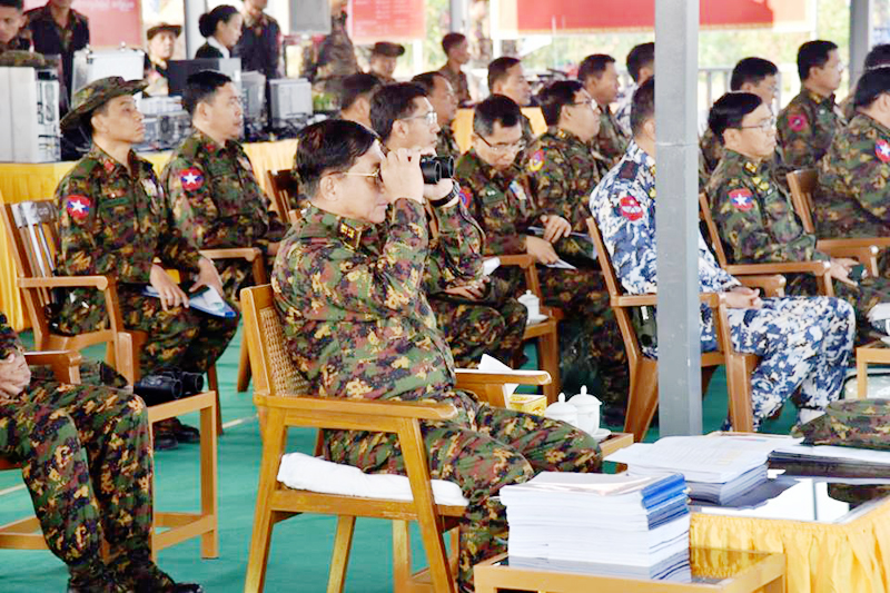 ဆင္ျဖဴရွင္ စစ္ေရးေလ့က်င့္မႈႀကီး စတင္ (ဓာတ္ပံု)
