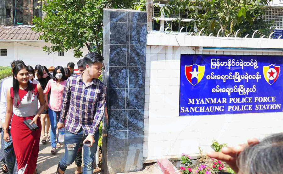 လူရႊင္ေတာ္ ဒိန္းေဒါင္၏သမီး ဒိန္းပုိပုိေဒါင္က ေဗဒင္ဆရာေအာင္ခ်စ္ပုိကို အမႈဖြင့္တရားစြဲ